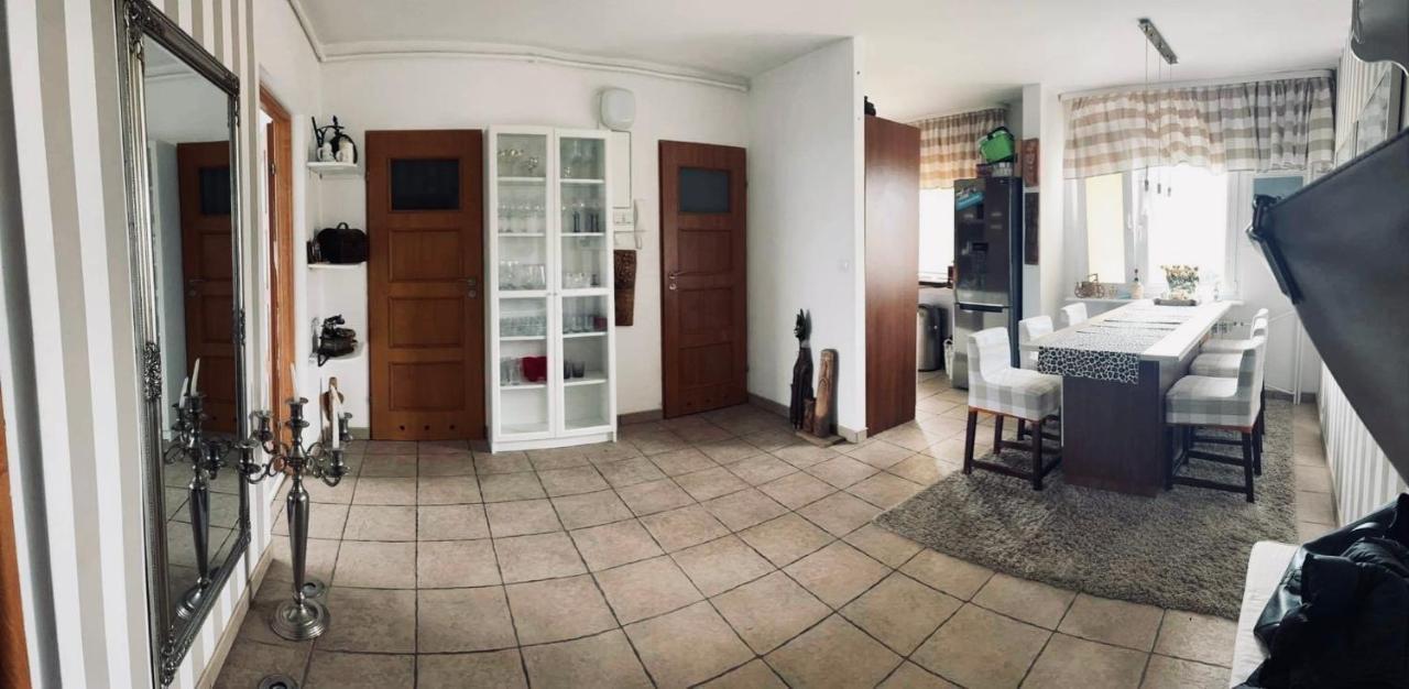 Mieszkanie W Centrum Miasta Ostrowiec Świętokrzyski Kültér fotó